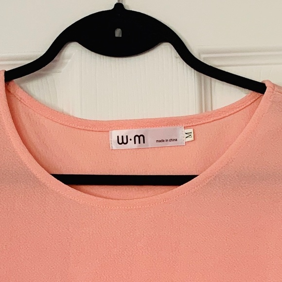 3 for $20 ⭐️ Pink Bell-sleeve top - Picture 6 of 6